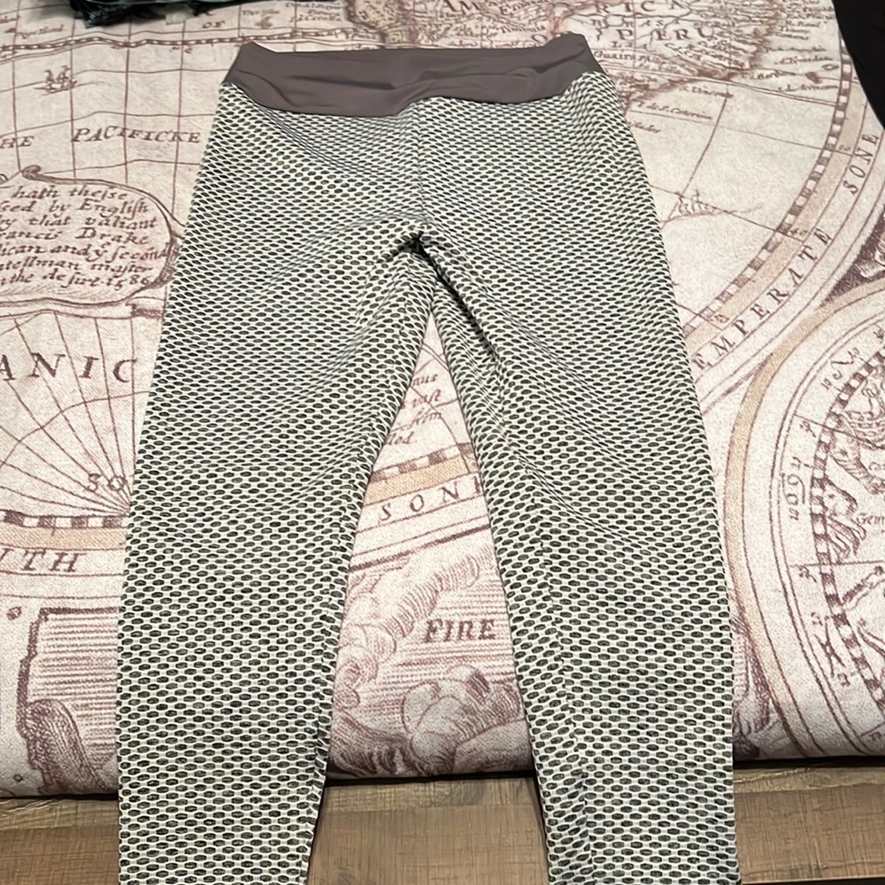 Tik Tok booty leggings